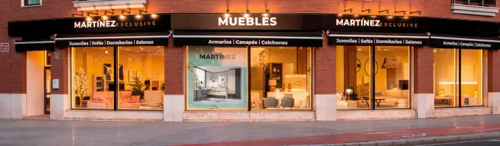 Fachada del local de Muebles Martínez Exclusive en Av. Guerrita, Córdoba